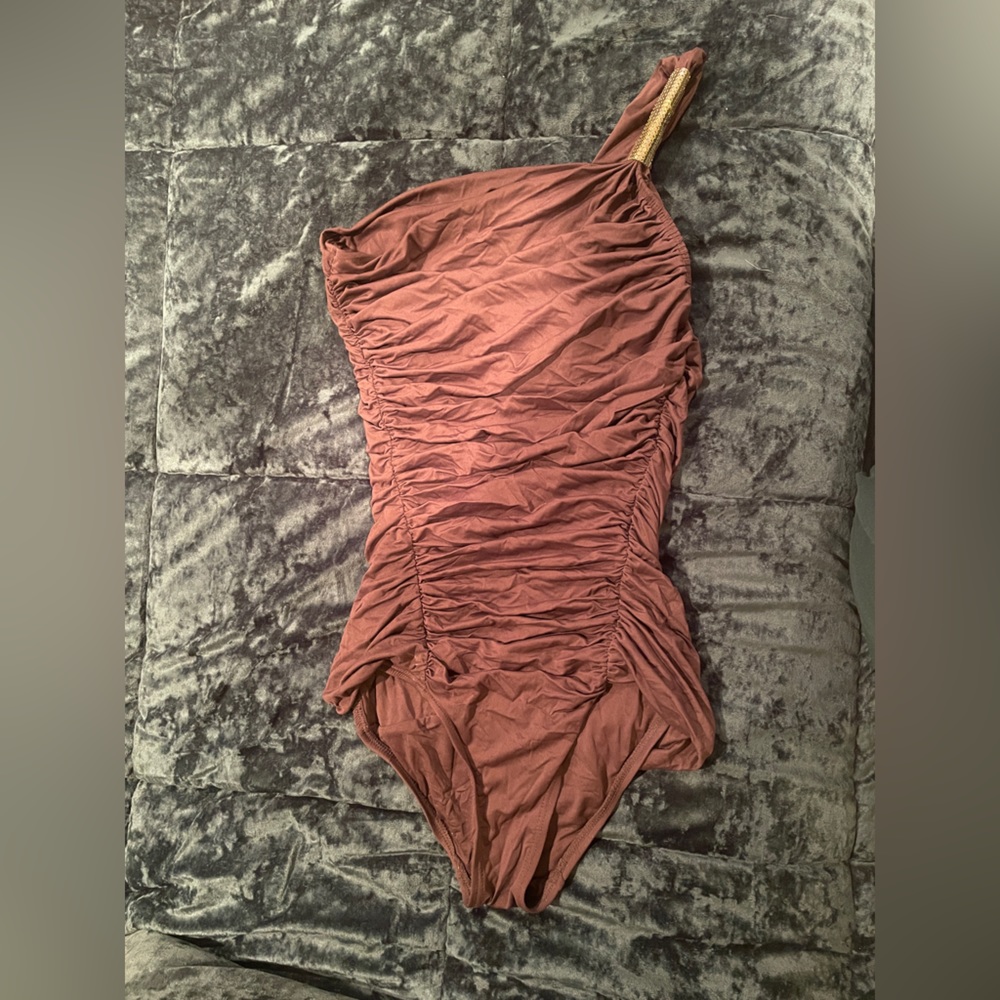 Carmen Marc Valvo | Ruched One Piece | Brown | Size 6